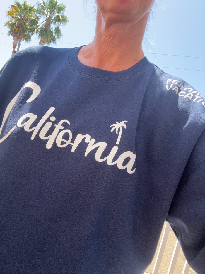 Women's Long Sleeve Fleece Sweatshirt